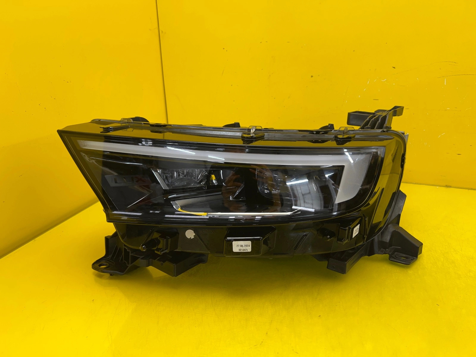Reflektor Lampa Lewa Opel Mokka B II FULL LED 20- 9866316080 Matrix Autolamps Reflektor Lampa Lewa Opel Mokka B II FULL LED 20- 9866316080 Matrix