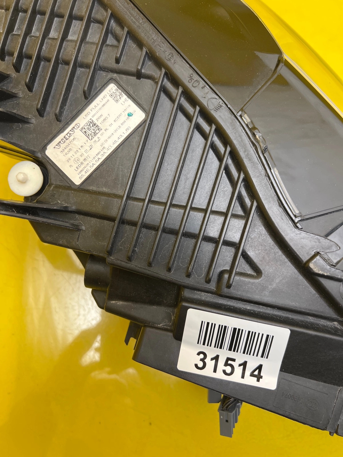 Reflektor Lampa Lewa Volvo XC60 II Lift 20- Full Led 32404705 Autolamps 2 Reflektor Lampa Lewa Volvo XC60 II Lift 20- Full Led 32404705