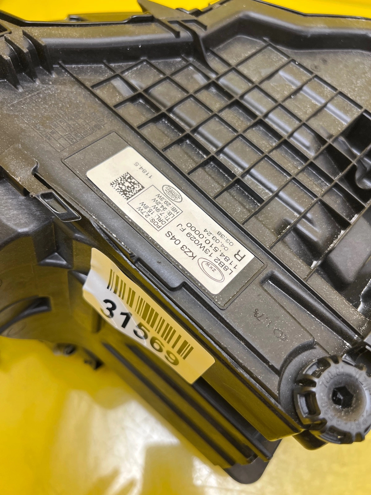 Reflektor Lampa Lewa Prawa Land Rover Defender 2 L663 20- Full Led L8B2-13W030-FJ L8B2-13W029-FJ Autolamps 5 Reflektor Lampa Lewa Prawa Land Rover Defender 2 L663 20- Full Led L8B2-13W030-FJ L8B2-13W029-FJ