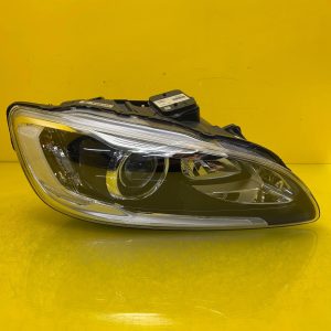 Reflektor Lampa Prawa Volvo S60 V60 FL Lift 13-18 Bi-Xenon 31420254 Autolamps Reflektor Lampa Prawa Volvo S60 V60 FL Lift 13-18 Bi-Xenon 31420254