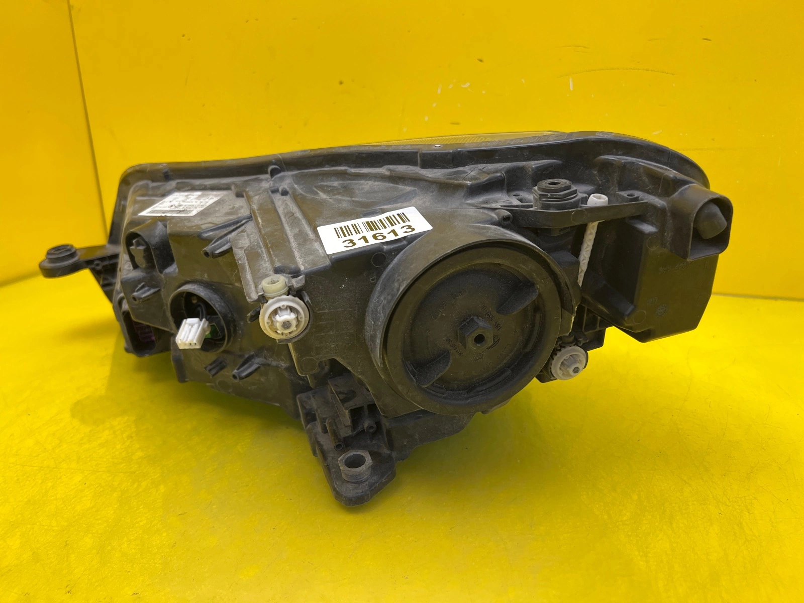 Reflektor Lampa Prawa Skoda Superb III Bi Xenon Led 3V1941016B Autolamps 5 Reflektor Lampa Prawa Skoda Superb III Bi Xenon Led 3V1941016B