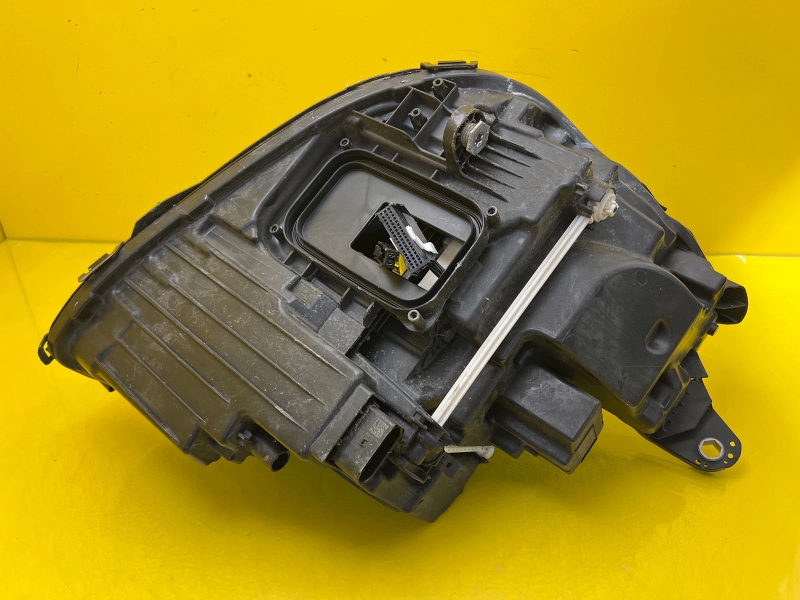 Reflektor Lampa Lewa Mercedes E-Klasa W213 Led High Performance A2139063904 Autolamps 6 Reflektor Lampa Lewa Mercedes E-Klasa W213 Led High Performance A2139063904