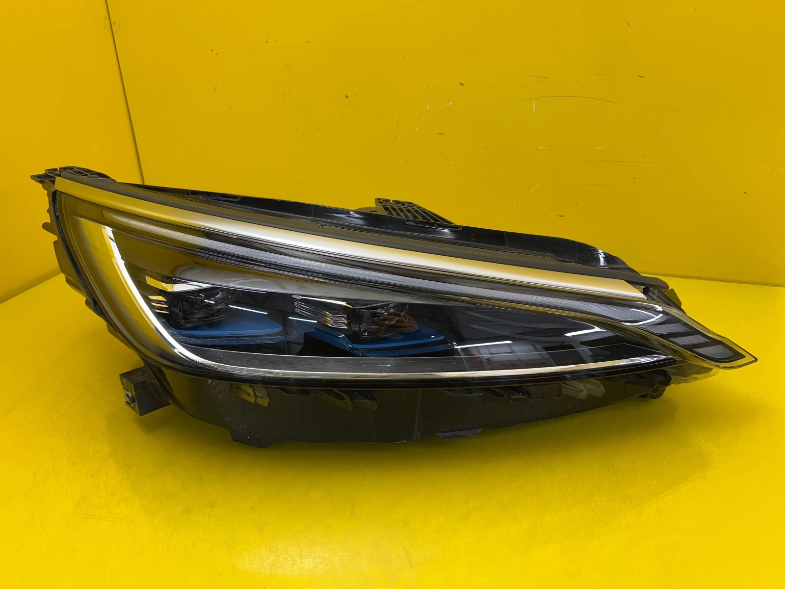 Reflektor BYD Atto 3 III 2022- Lampa Prawa Przód Full Led EU SC2E-4121020 Autolamps Reflektor BYD Atto 3 III 2022- Lampa Prawa Przód Full Led EU SC2E-4121020