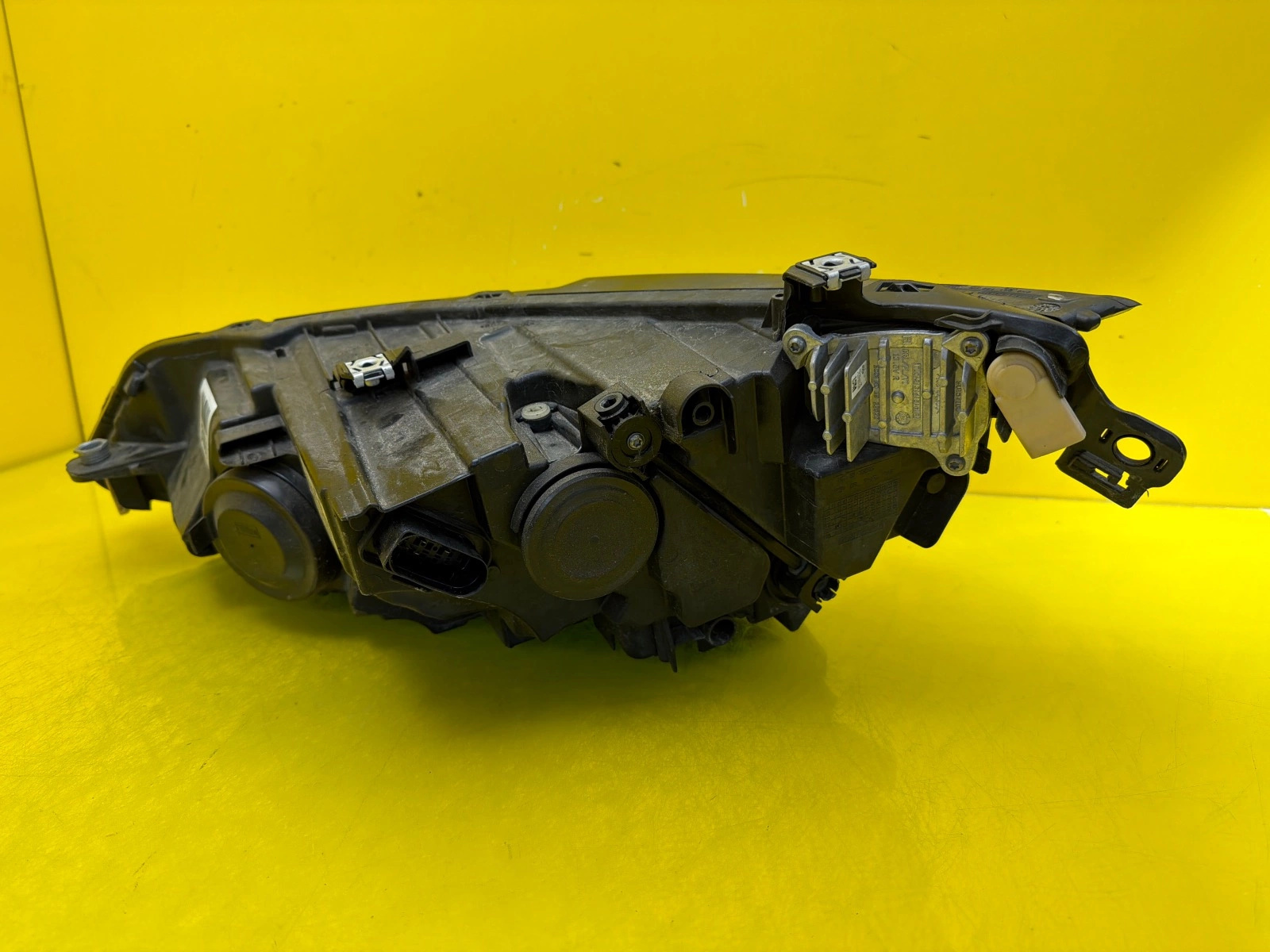 Reflektor Lampa Prawa VW Golf VIII 8 5H1941005C Led 2019- Autolamps 5 Reflektor Lampa Prawa VW Golf VIII 8 5H1941005C Led 2019-