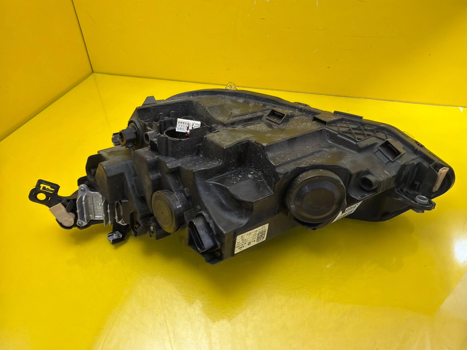 Reflektor Lampa Prawa VW Golf VIII 8 5H1941005C Led 2019- Autolamps 6 Reflektor Lampa Prawa VW Golf VIII 8 5H1941005C Led 2019-