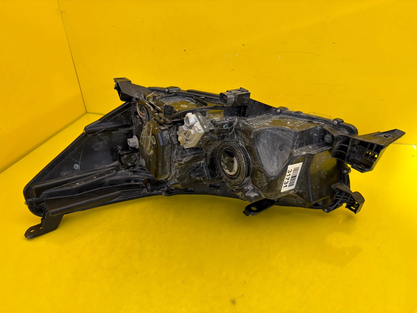 Reflektor Lampa Prawa Toyota Hilux VIII Full Led 16-21 Autolamps 4 Reflektor Lampa Prawa Toyota Hilux VIII Full Led 16-21