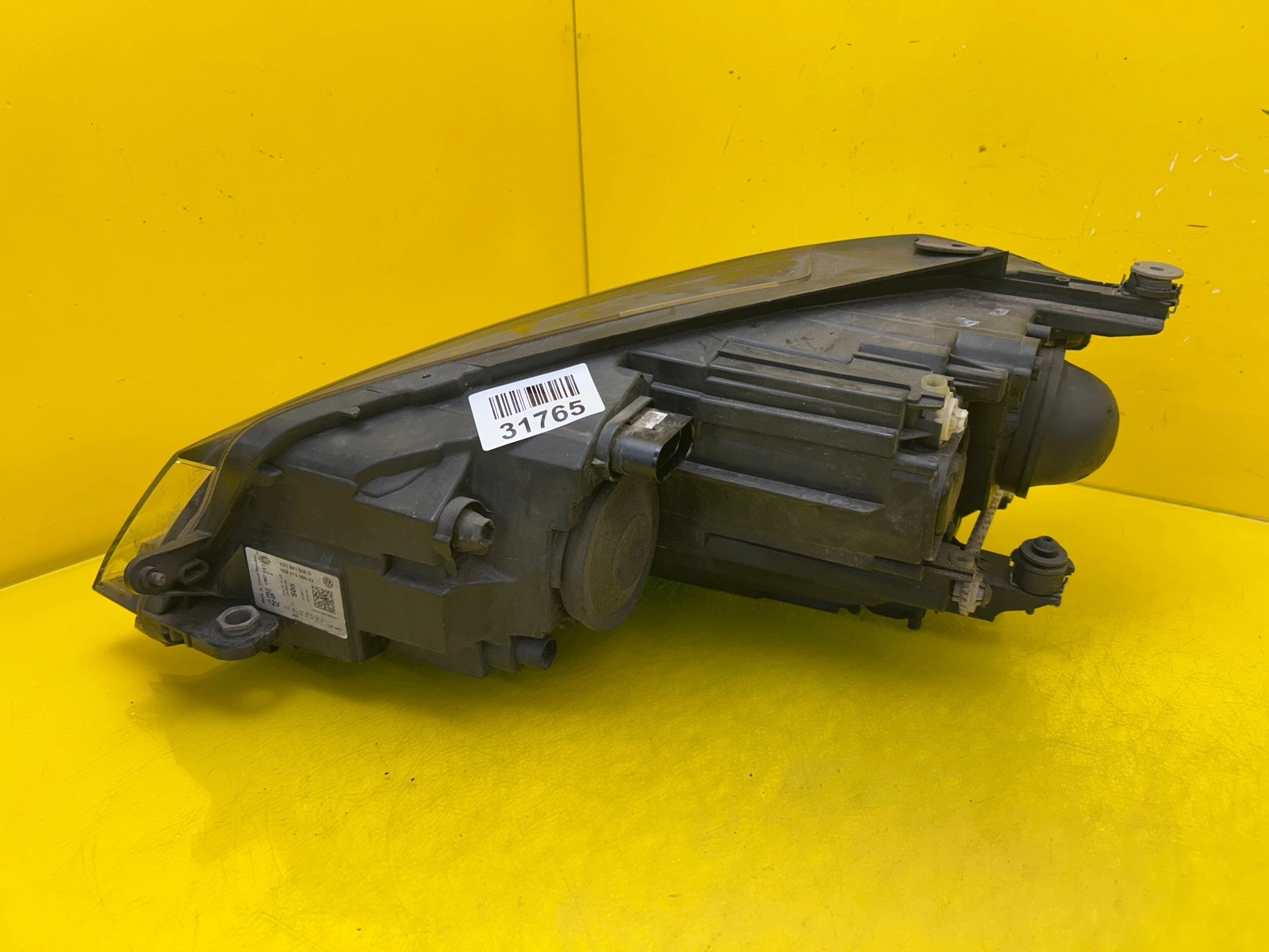 Reflektor Lampa Prawa VW Golf VII Lift 5G1941006D Zwykła Autolamps 4 Reflektor Lampa Prawa VW Golf VII Lift 5G1941006D Zwykła