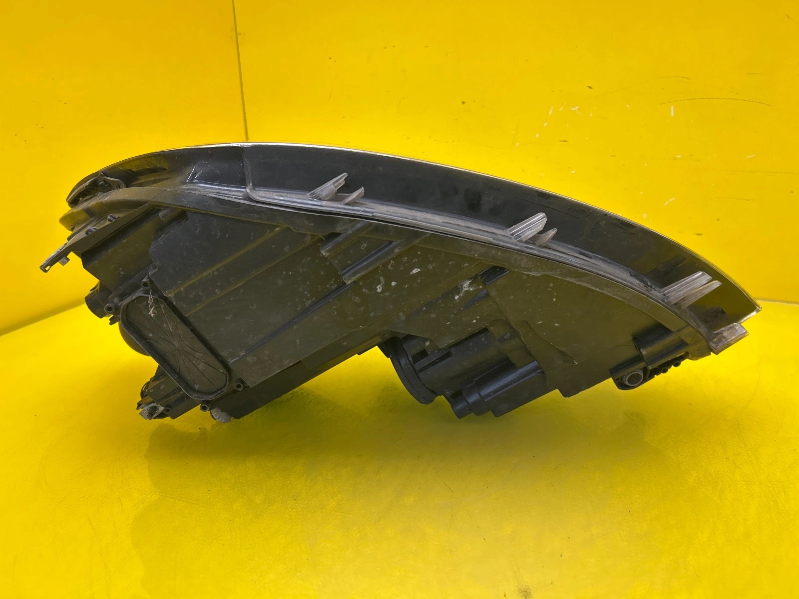 Reflektor Lampa Prawa VW Golf VII Lift 5G1941006D Zwykła Autolamps 6 Reflektor Lampa Prawa VW Golf VII Lift 5G1941006D Zwykła