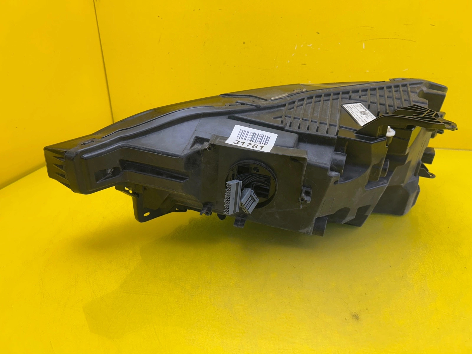 Reflektor Lampa Prawa Volvo XC60 II Lift 20- Mid Led 32404710 Autolamps 4 Reflektor Lampa Prawa Volvo XC60 II Lift 20- Mid Led 32404710