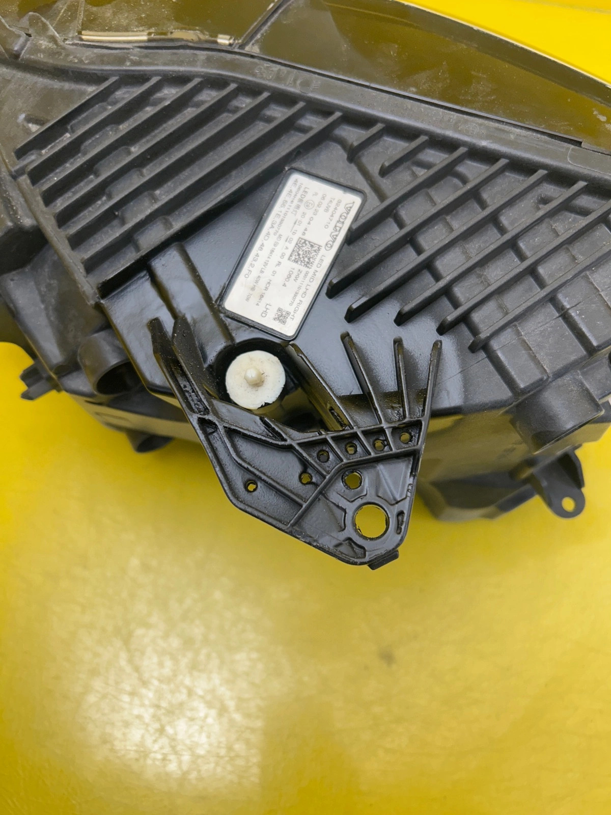 Reflektor Lampa Prawa Volvo XC60 II Lift 20- Mid Led 32404710 Autolamps 6 Reflektor Lampa Prawa Volvo XC60 II Lift 20- Mid Led 32404710