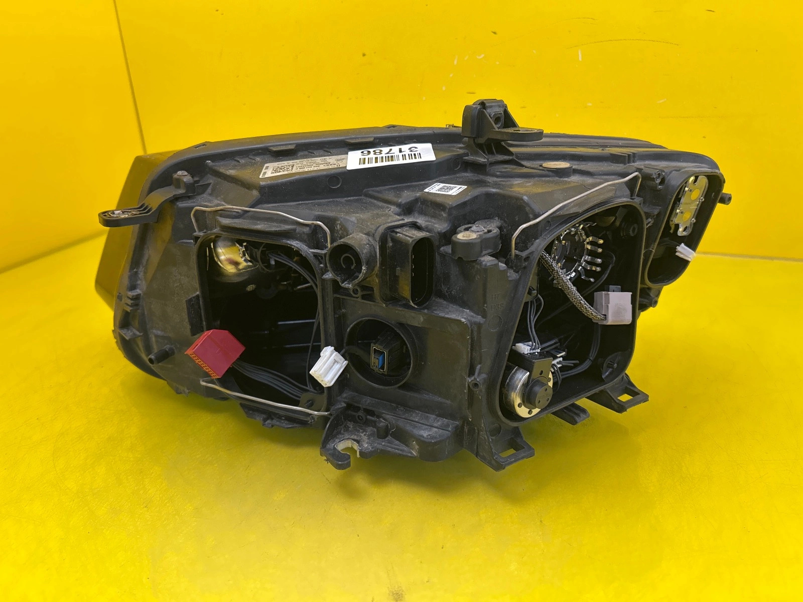 Reflektor Lampa Prawa Audi Q5 8R Lift 16- Xenon Nieskrętny Led 8R0941006C Autolamps 3 Reflektor Lampa Prawa Audi Q5 8R Lift 16- Xenon Nieskrętny Led 8R0941006C