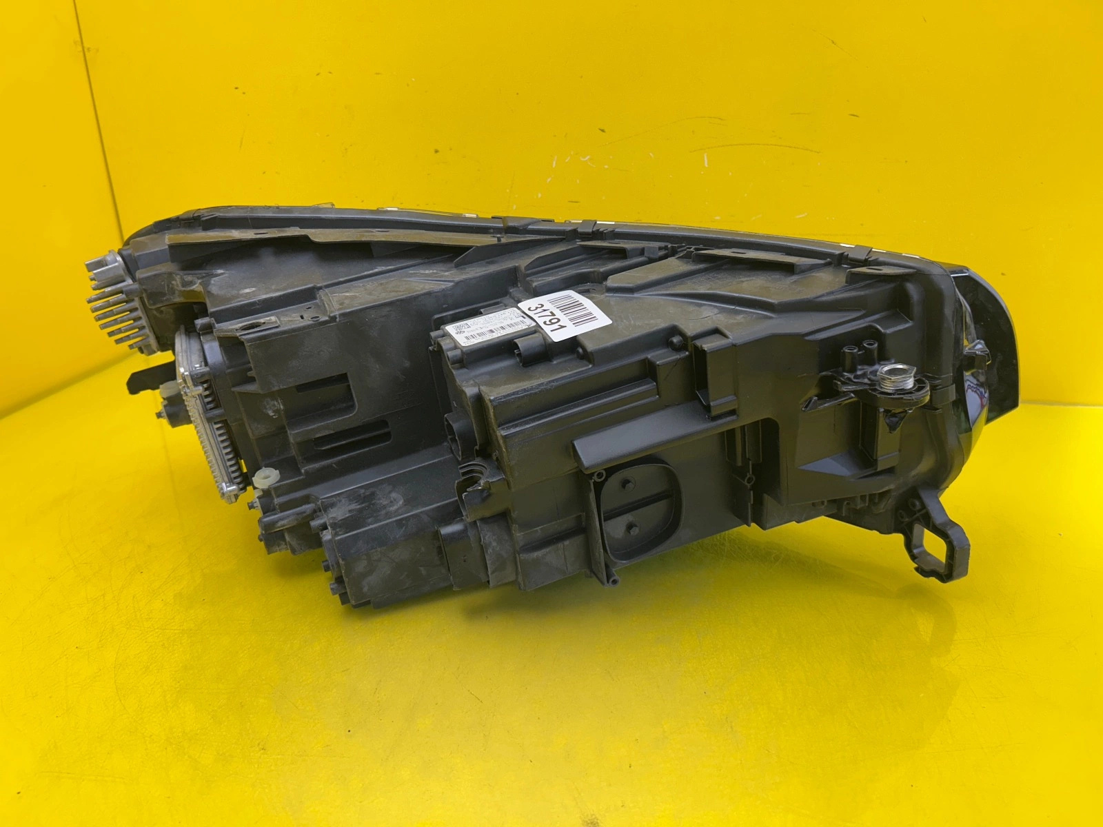 Reflektor Lampa Przednia Lewa VW Tiguan III Full Led 571941035C Autolamps 3 Reflektor Lampa Przednia Lewa VW Tiguan III Full Led 571941035C