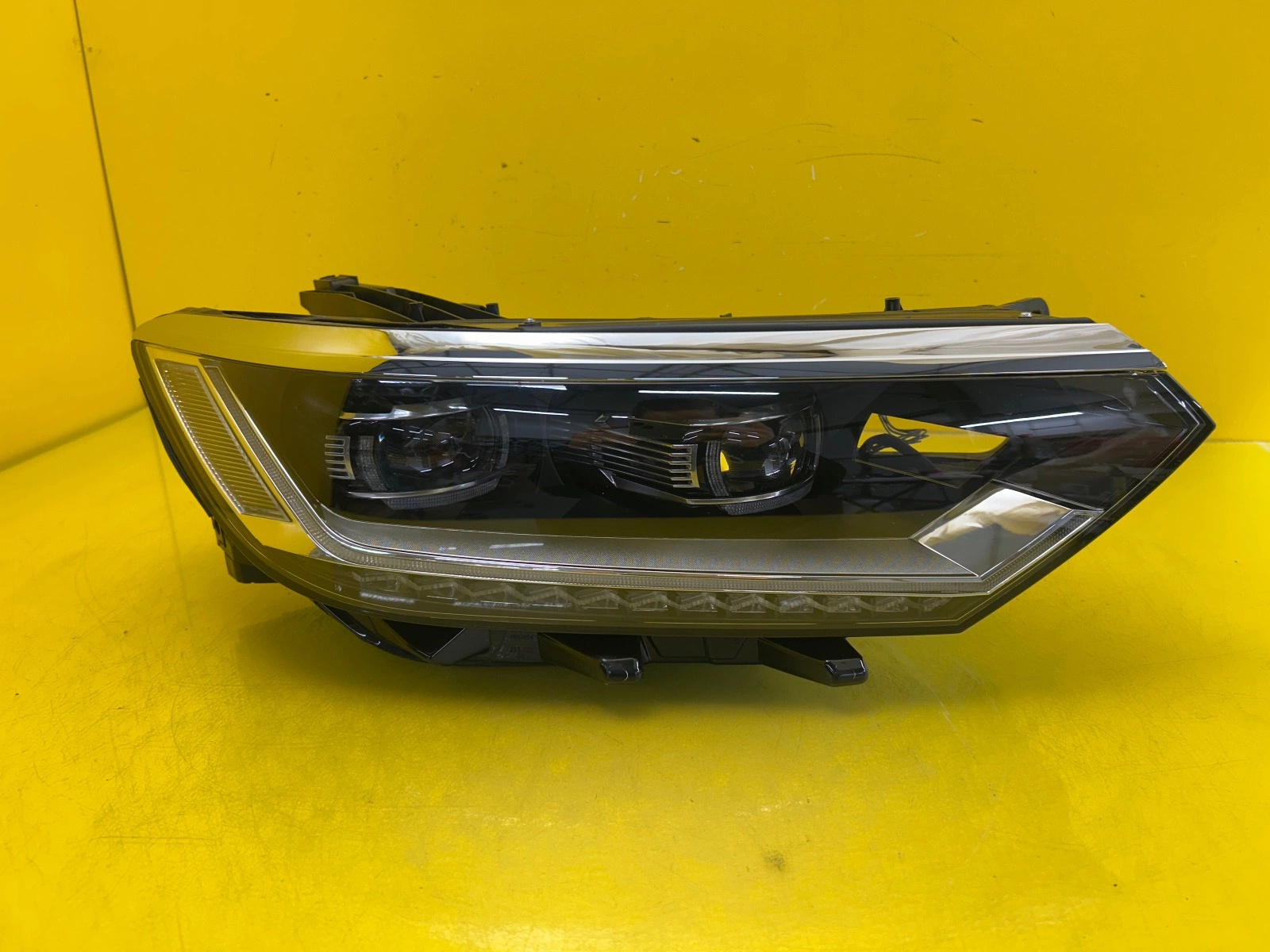 Reflektor Lampa Prawa VW Passat B8 2015- Full Led 3G1941082G Autolamps Reflektor Lampa Prawa VW Passat B8 2015- Full Led 3G1941082G