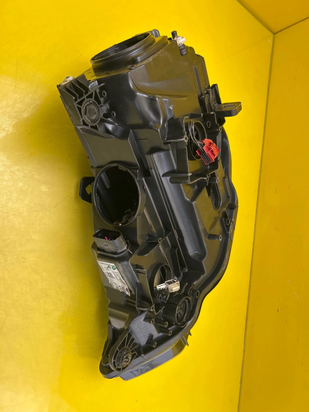 Reflektor Lampa Prawa Audi A3 8V 8V0 Bi-Xenon 8V0941006C Autolamps 6 Reflektor Lampa Prawa Audi A3 8V 8V0 Bi-Xenon 8V0941006C