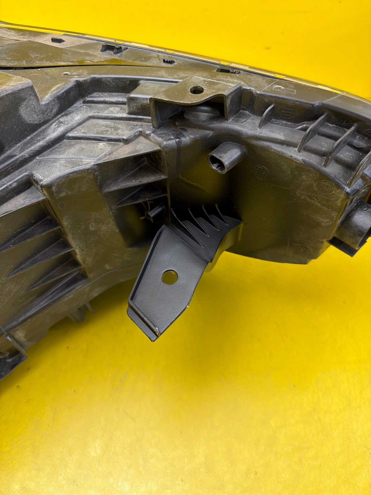 Reflektor Lampa Lewa Przednia Volvo EX30 Full Led 80000401 Autolamps 4 Reflektor Lampa Lewa Przednia Volvo EX30 Full Led 80000401