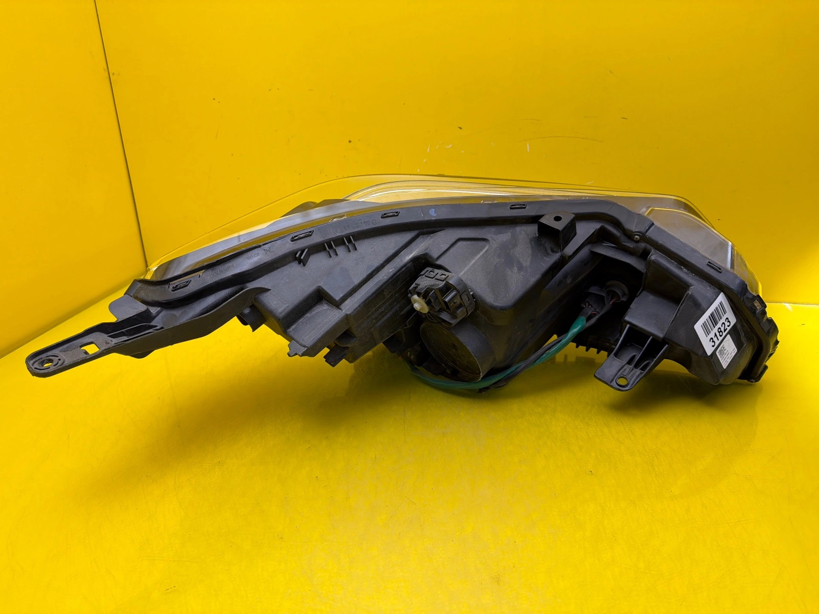 Reflektor Lampa Lewa Nissan Leaf II 17- Full Led 260606WK7A Ciemna Czarna Autolamps 4 Reflektor Lampa Lewa Nissan Leaf II 17- Full Led 260606WK7A Ciemna Czarna