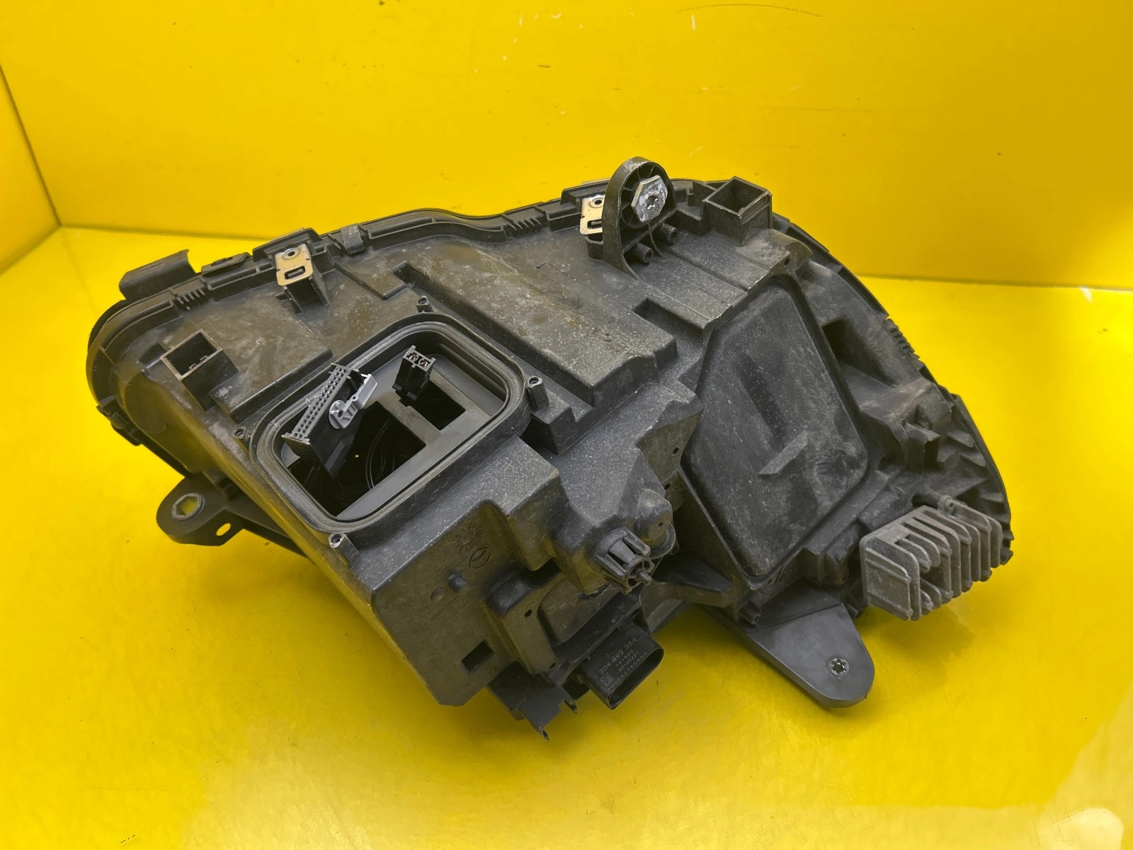 Reflektor Lampa Lewa Przód Mercedes C-Klasa W205 Full Led A2059063703 Autolamps 4 Reflektor Lampa Lewa Przód Mercedes C-Klasa W205 Full Led A2059063703