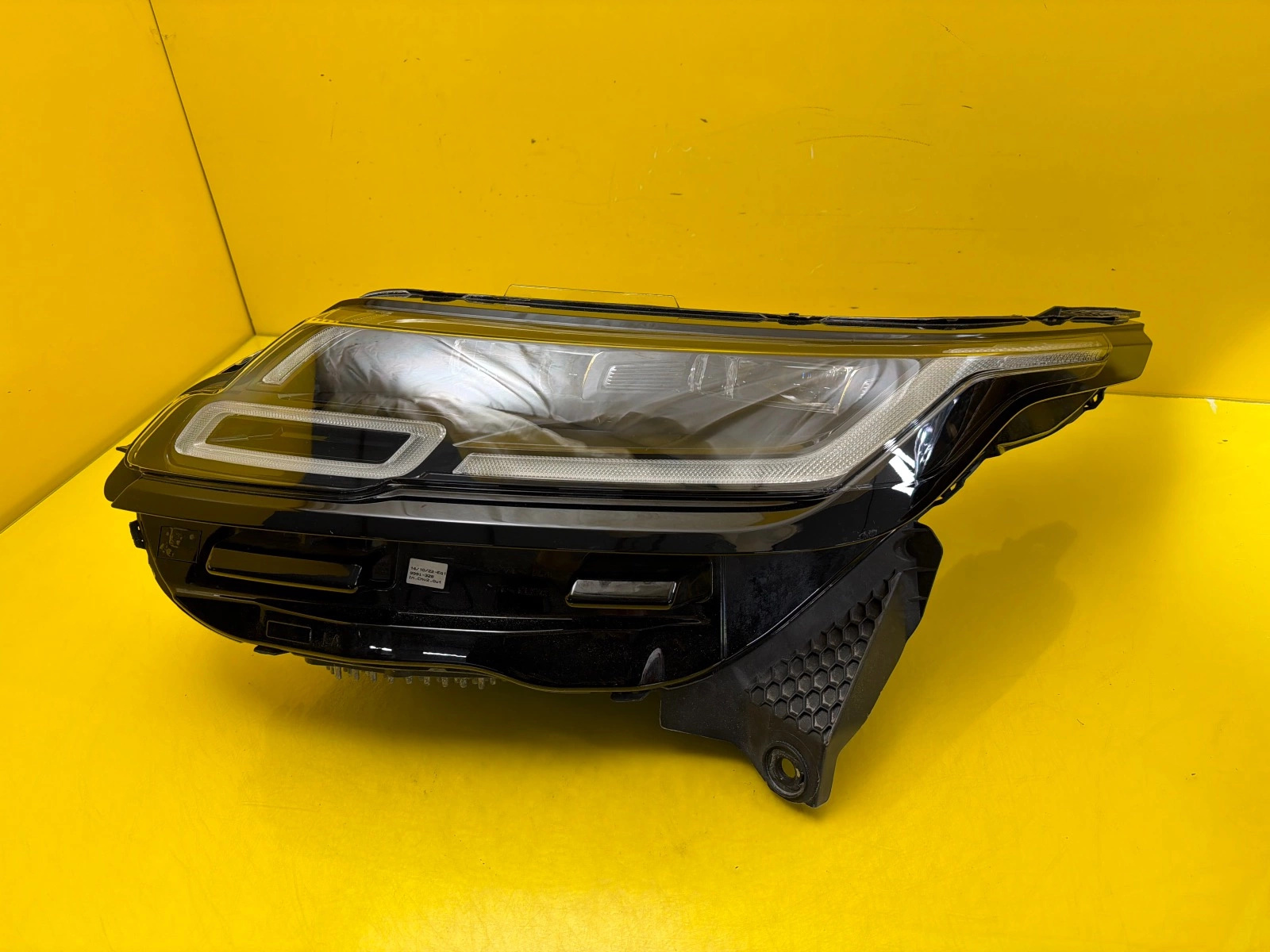 Reflektor Lampa Lewa Land Rover Velar High Led Full Led M8A2-13W030-LA Autolamps Reflektor Lampa Lewa Land Rover Velar High Led Full Led M8A2-13W030-LA