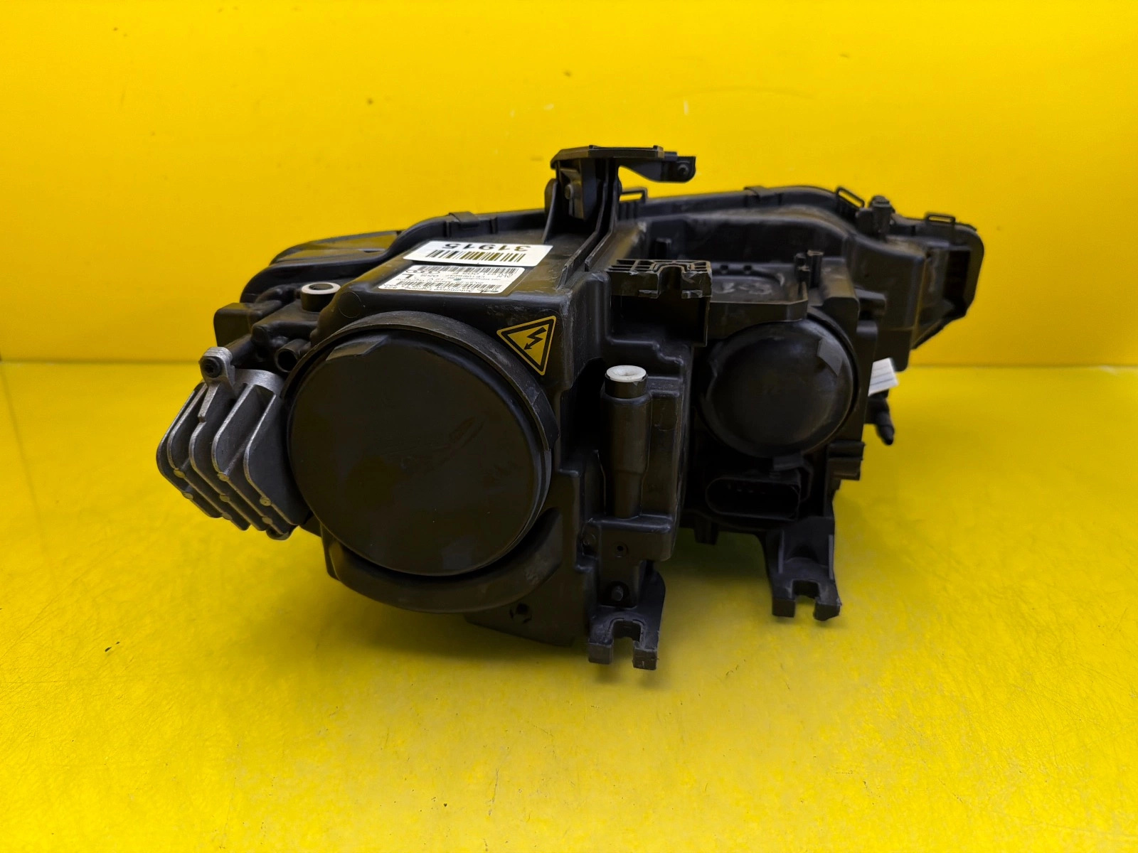 Reflektor Lampa Lewa Audi A5 8T Lift Bi-Xenon Nieskrętny USA 8T0941005E Autolamps 4 Reflektor Lampa Lewa Audi A5 8T Lift Bi-Xenon Nieskrętny USA 8T0941005E