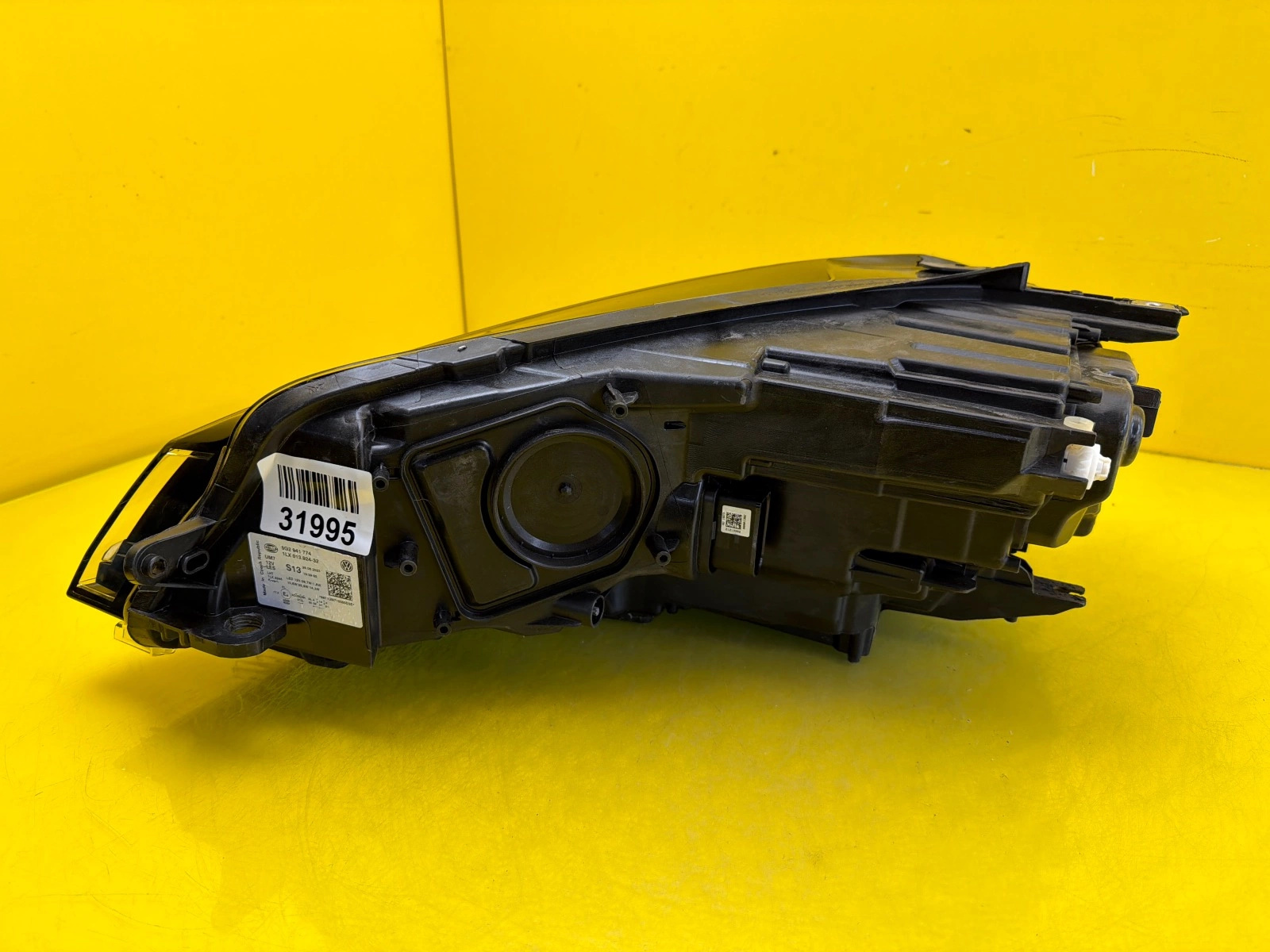 Reflektor Lampa Prawa VW Golf VII Lift Full Led 5G2941774 Autolamps 3 Reflektor Lampa Prawa VW Golf VII Lift Full Led 5G2941774