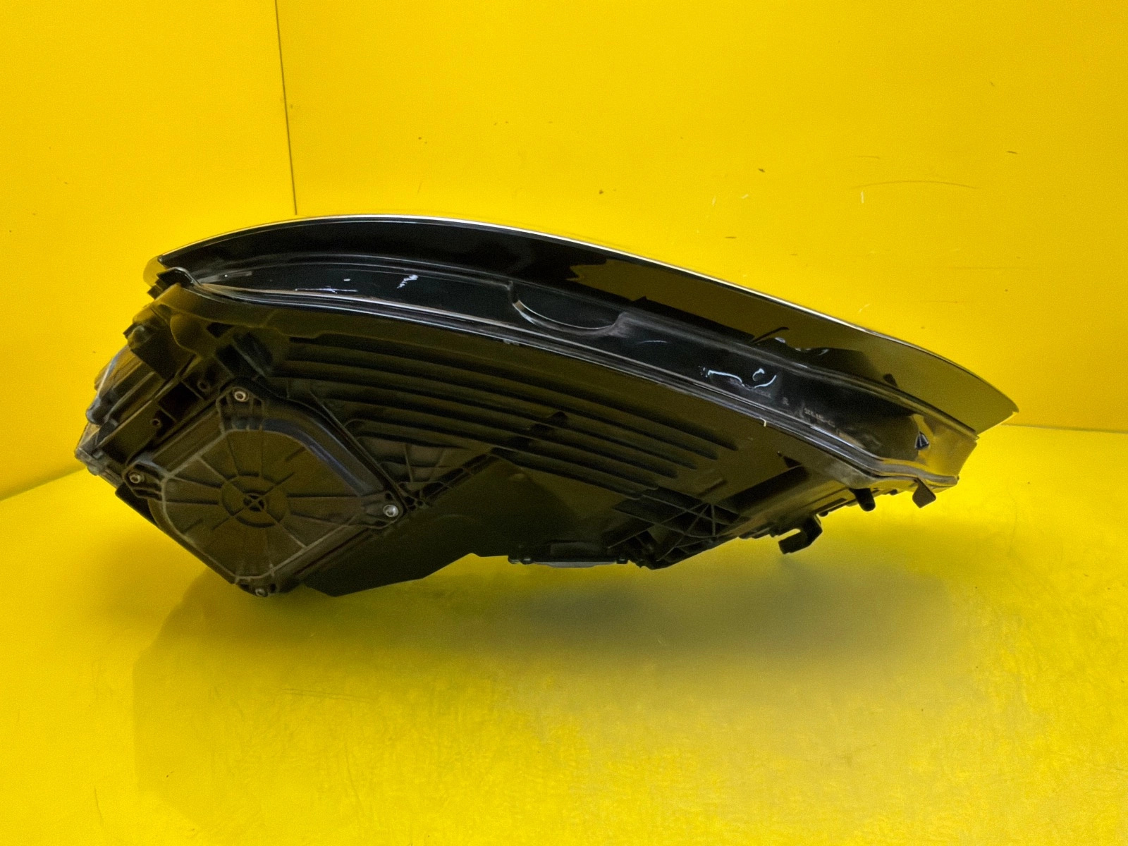 Reflektor Lampa Prawa Audi A8 D5 Laser 4N0941086 Autolamps 5 Reflektor Lampa Prawa Audi A8 D5 Laser 4N0941086