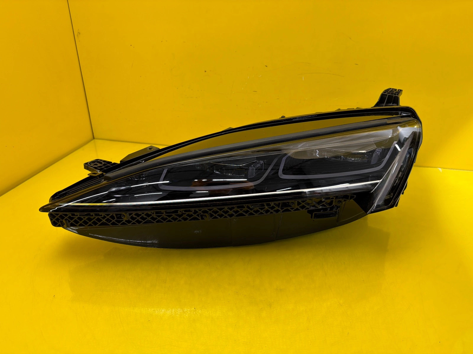 Reflektor Lampa Lewa Przód BYD Sealion 7 Full Led UKEA4121010A Autolamps Reflektor Lampa Lewa Przód BYD Sealion 7 Full Led UKEA4121010A