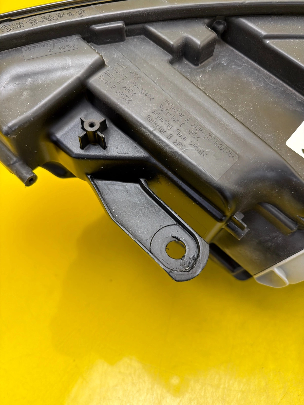 Reflektor Lampa Prawa Przód Renault Kangoo IV 21-24 Zwykła + Led 260100108R Autolamps 4 Reflektor Lampa Prawa Przód Renault Kangoo IV 21-24 Zwykła + Led 260100108R