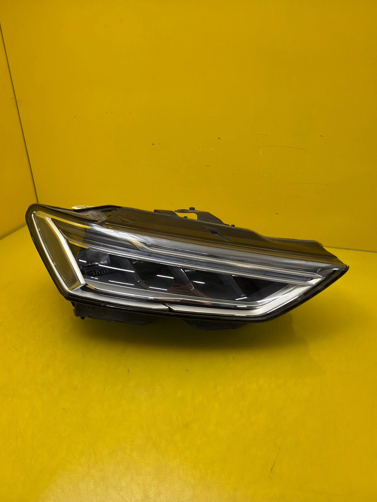 Reflektor Lampa Prawa Audi A7 S7 C8 4K8 Full Led 4K8941034C 18- Autolamps Reflektor Lampa Prawa Audi A7 S7 C8 4K8 Full Led 4K8941034C 18-