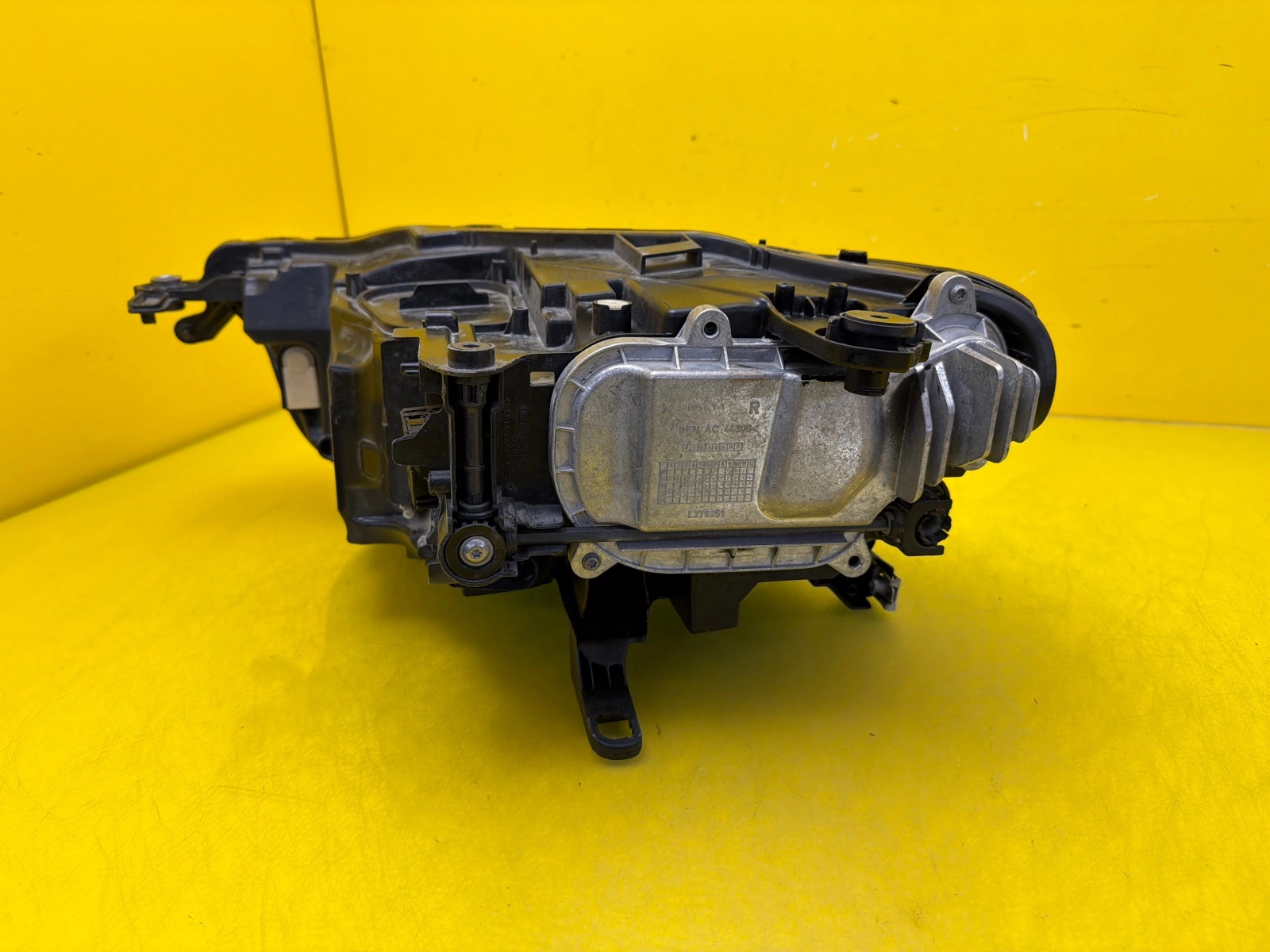 Reflektor Lampa Prawa VW T-Roc I Lift Full Led IQ Light 2GA941774H Autolamps 4 Reflektor Lampa Prawa VW T-Roc I Lift Full Led IQ Light 2GA941774H