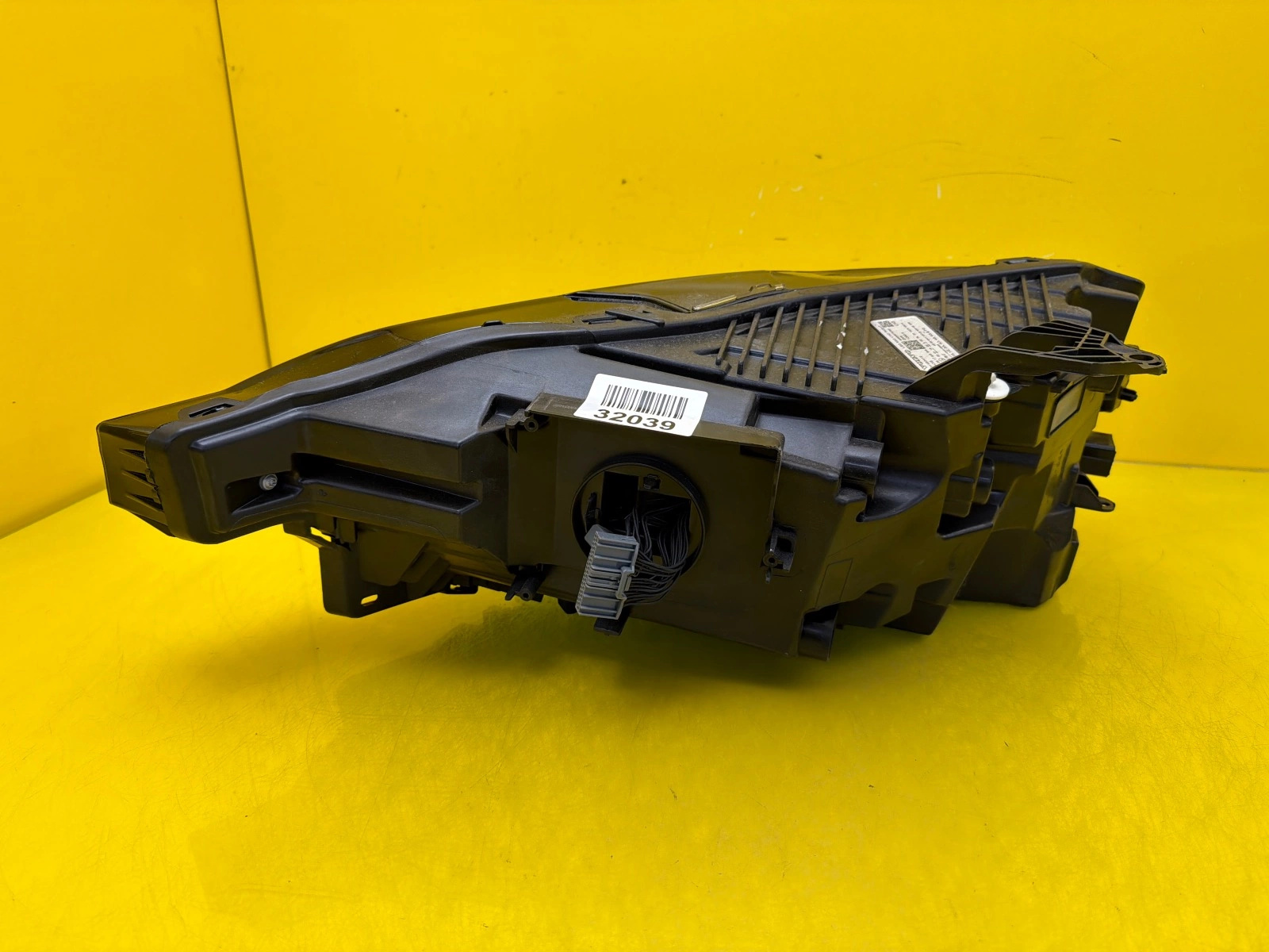 Reflektor Lampa Prawa Volvo XC60 II 2017- Mid Led 31420412 Autolamps 4 Reflektor Lampa Prawa Volvo XC60 II 2017- Mid Led 31420412