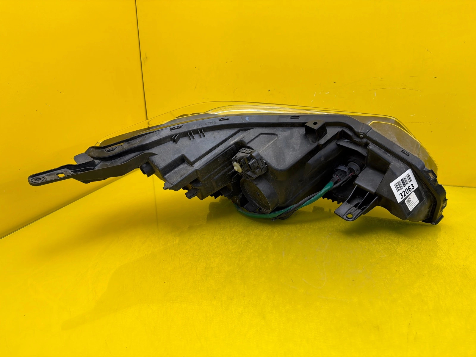 Reflektor Lampa Lewa Nissan Leaf II 17- Full Led 260606WK7A Ciemna Czarna Autolamps 3 Reflektor Lampa Lewa Nissan Leaf II 17- Full Led 260606WK7A Ciemna Czarna