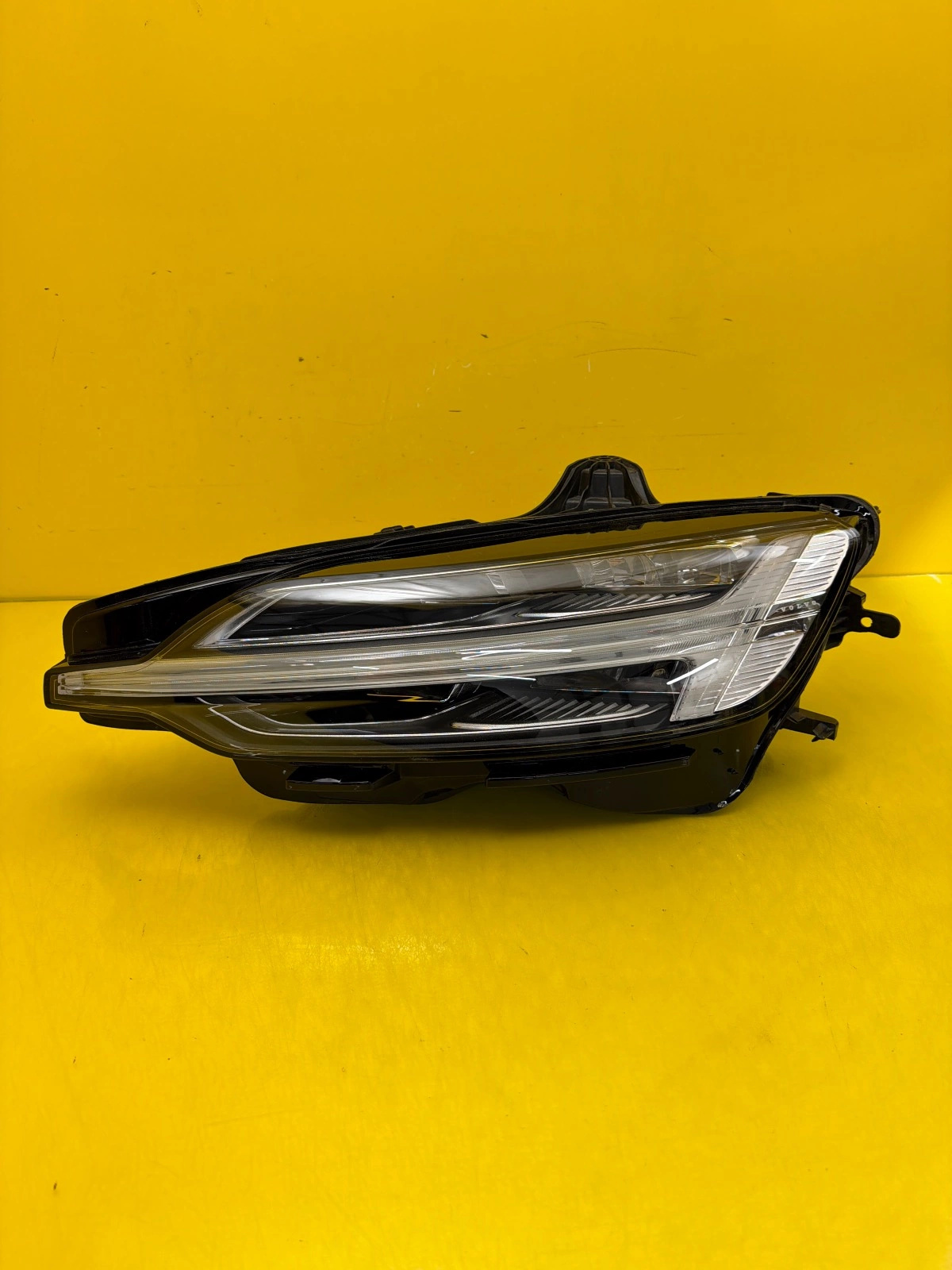 Reflektor Lampa Lewa Volvo S60 V60 18-22 Mid Led 32228872 Autolamps Reflektor Lampa Lewa Volvo S60 V60 18-22 Mid Led 32228872