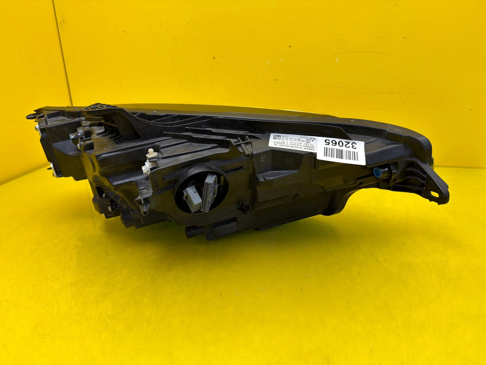 Reflektor Lampa Lewa Volvo S60 V60 18-22 Mid Led 32228872 Autolamps 3 Reflektor Lampa Lewa Volvo S60 V60 18-22 Mid Led 32228872