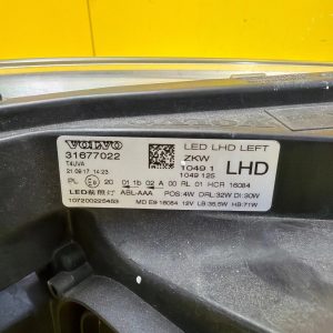 Reflektor Lampa Lewa Volvo V40 II Full Led 31677022