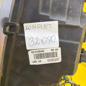 Reflektor Lampa Lewa Prawa Przód Jeep Commander XK XH 55157204AE 55157205AE