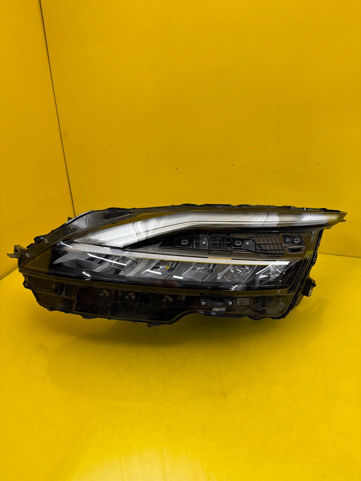 Reflektor Lampa Lewa Nissan Qashqai 21- Full Led 100-8D02J Autolamps Reflektor Lampa Lewa Nissan Qashqai 21- Full Led 100-8D02J