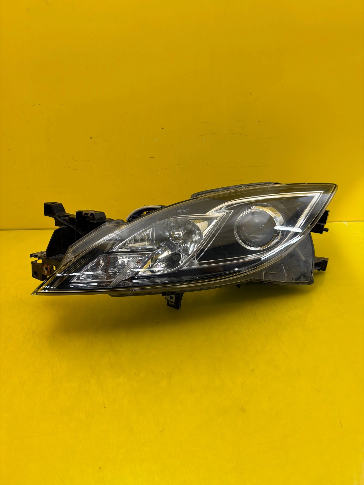 Reflektor Lampa Lewa Przednia Mazda 6 II GH Bi-Xenon 07-10 Autolamps Reflektor Lampa Lewa Przednia Mazda 6 II GH Bi-Xenon 07-10