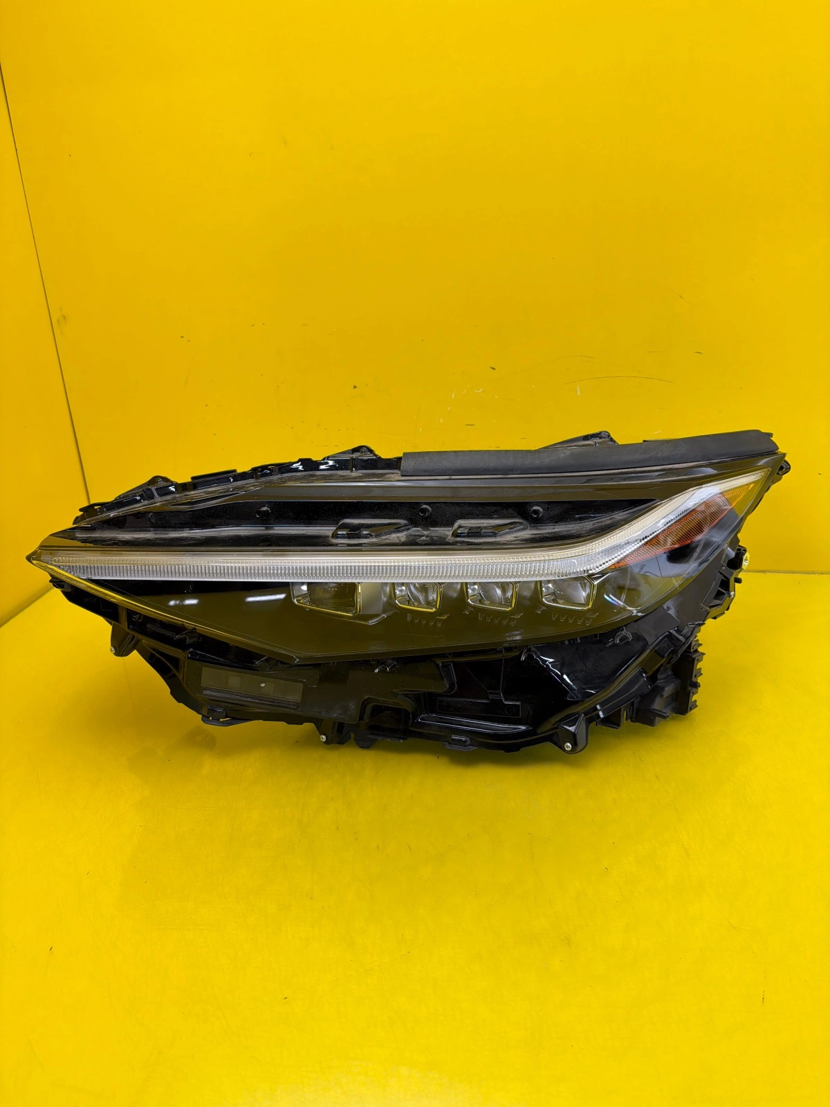 Reflektor Lampa Lewa Przednia Toyota BZ4X Full Led Autolamps Reflektor Lampa Lewa Przednia Toyota BZ4X Full Led