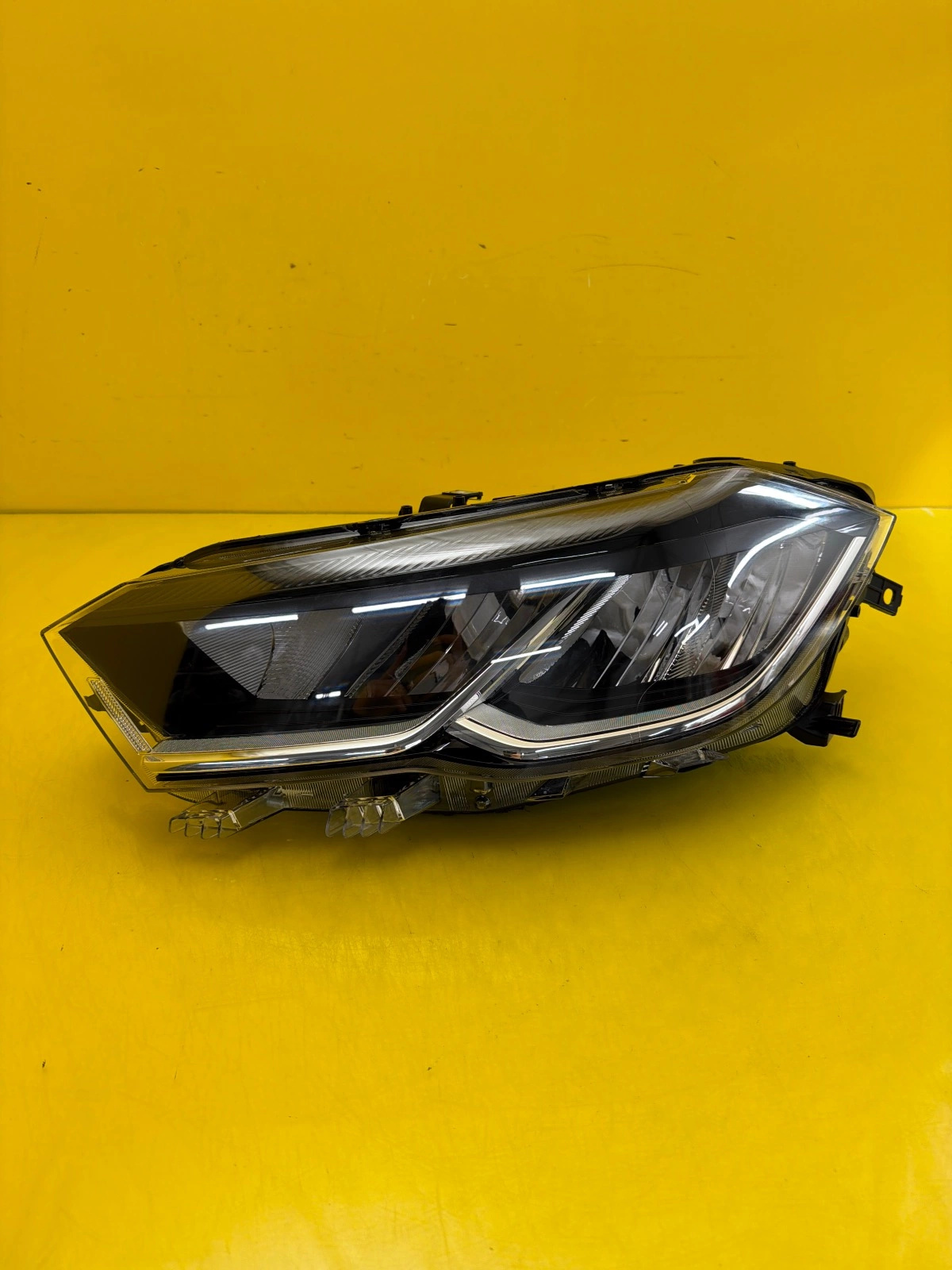 Reflektor Lampa Lewa VW Polo VI 2G1 17- Zwykła 2G1941005D Autolamps Reflektor Lampa Lewa VW Polo VI 2G1 17- Zwykła 2G1941005D