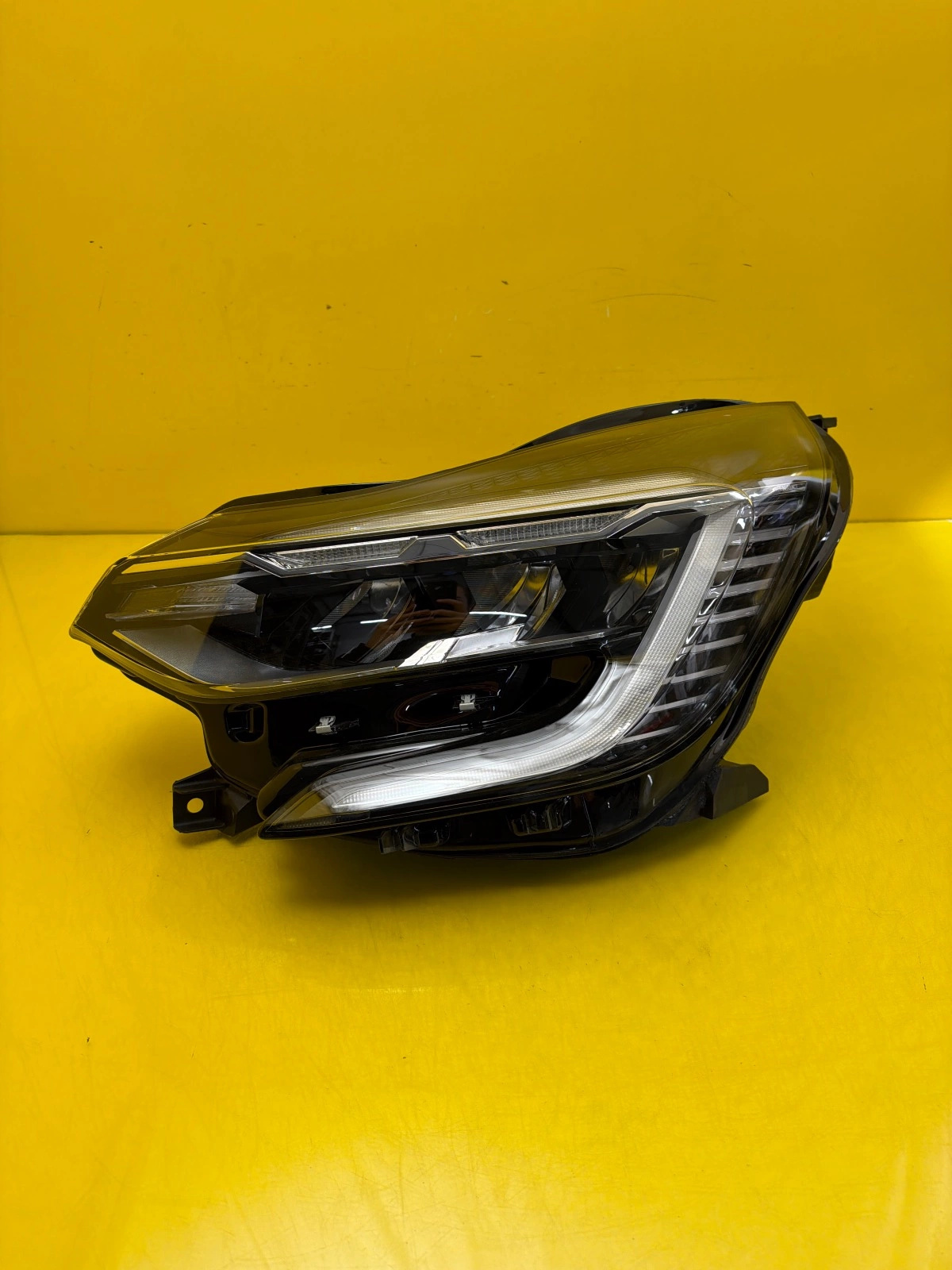 Reflektor Lampa Lewa Renault Captur II Full Led 260601693R Autolamps Reflektor Lampa Lewa Renault Captur II Full Led 260601693R