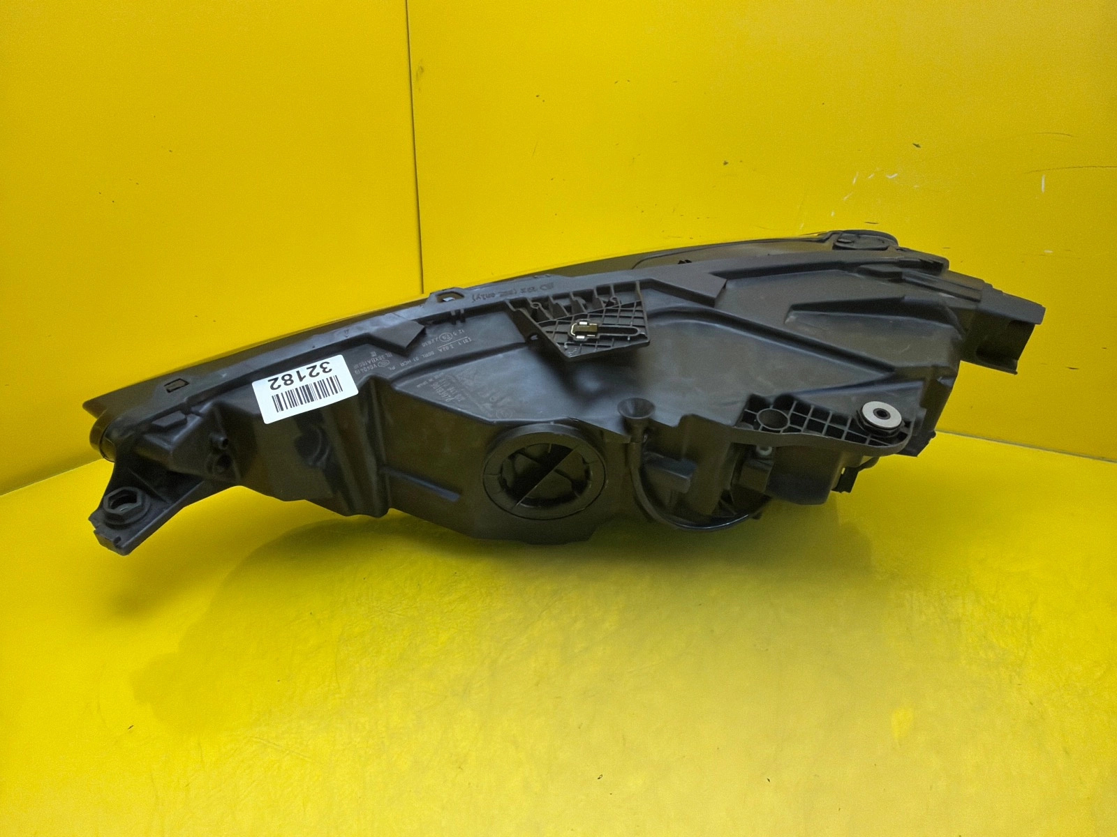 Reflektor Lampa Prawa Audi A3 S3 RS3 8Y0 20- Full Led 8Y0941012 Autolamps 3 Reflektor Lampa Prawa Audi A3 S3 RS3 8Y0 20- Full Led 8Y0941012