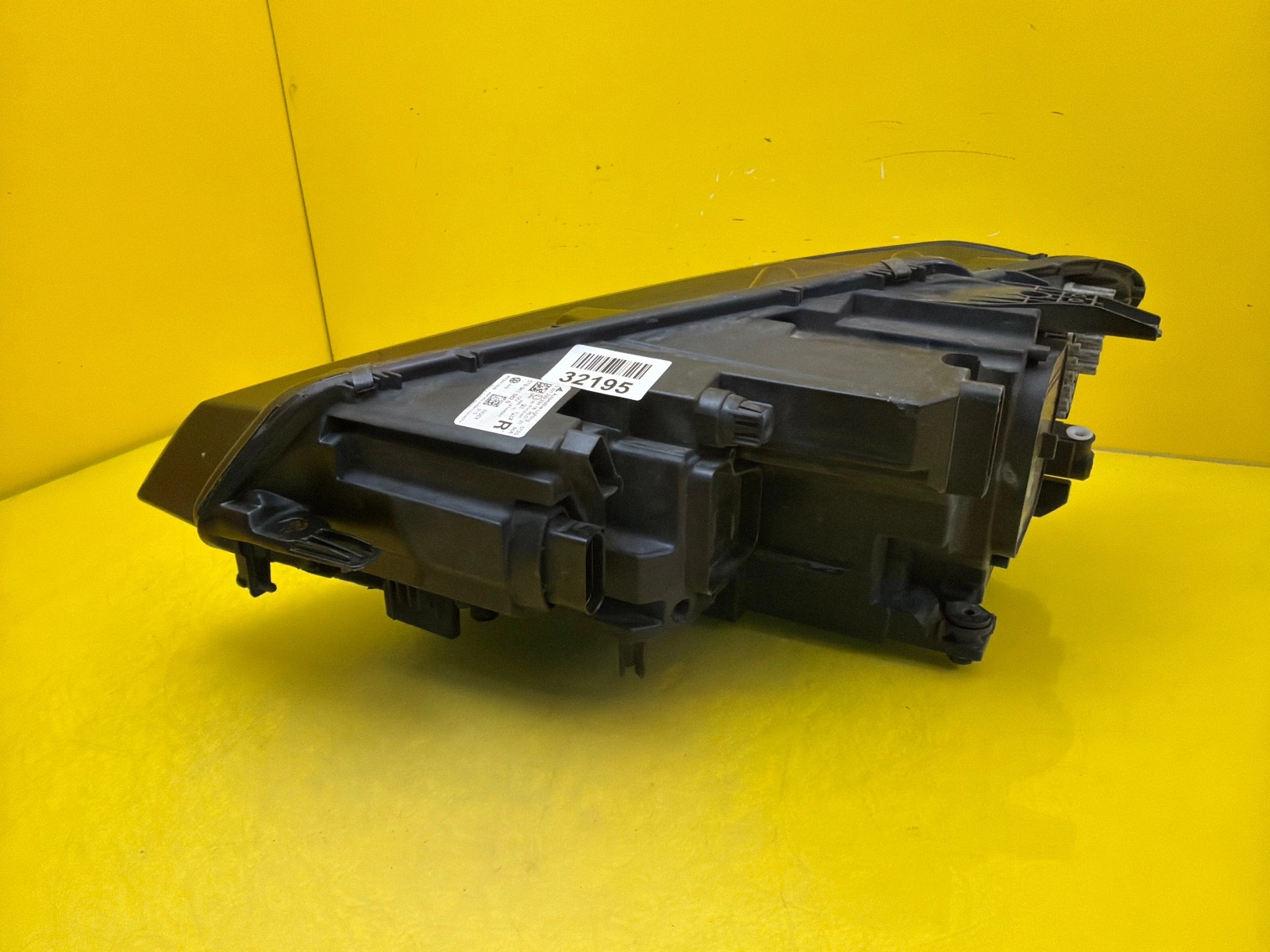 Reflektor Lampa Prawa Przód VW Touran 5TB Full Led 5TB941082B Autolamps 3 Reflektor Lampa Prawa Przód VW Touran 5TB Full Led 5TB941082B