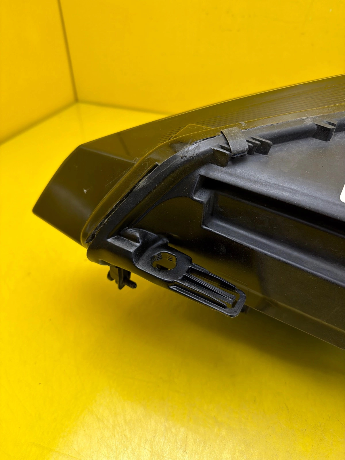 Reflektor Lampa Prawa Przód VW Touran 5TB Full Led 5TB941082B Autolamps 5 Reflektor Lampa Prawa Przód VW Touran 5TB Full Led 5TB941082B