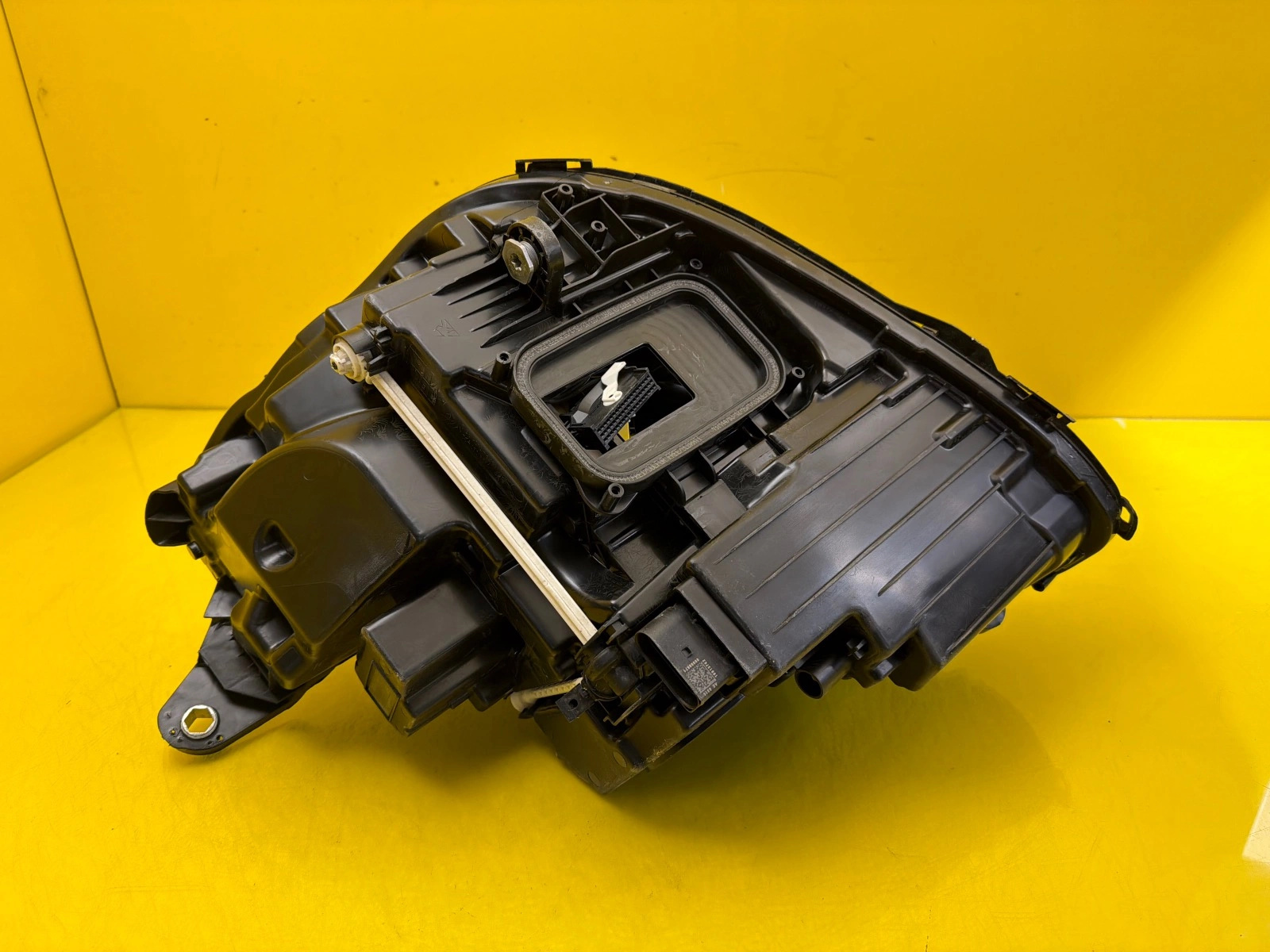 Reflektor Lampa Prawa Przednia Mercedes E-Klasa W213 C238 16-20 A2139069003 Autolamps 5 Reflektor Lampa Prawa Przednia Mercedes E-Klasa W213 C238 16-20 A2139069003