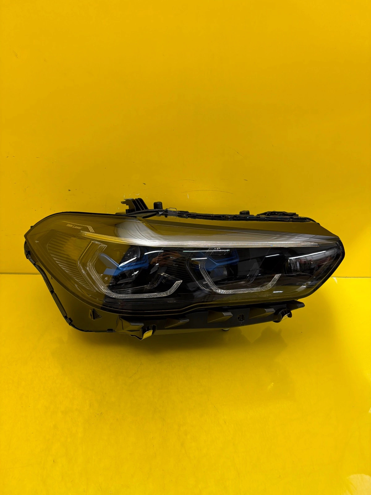 Reflektor Lampa Prawa BMW X5 G05 X6 G06 Laser Light Shadow Line 5A55AA6-03 Autolamps Reflektor Lampa Prawa BMW X5 G05 X6 G06 Laser Light Shadow Line 5A55AA6-03