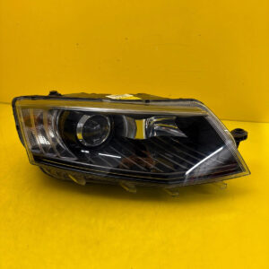 Reflektor Lampa Prawa Skoda Octavia 3 III Xenon 5E1941016B Autolamps Reflektor Lampa Prawa Skoda Octavia 3 III Xenon 5E1941016B
