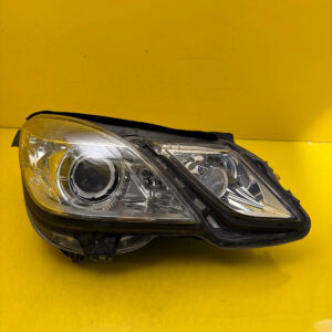 Reflektor Lampa Prawa Mercedes E-Klasa W212 09-12 Bi-Xenon A2128202061 Autolamps Reflektor Lampa Prawa Mercedes E-Klasa W212 09-12 Bi-Xenon A2128202061