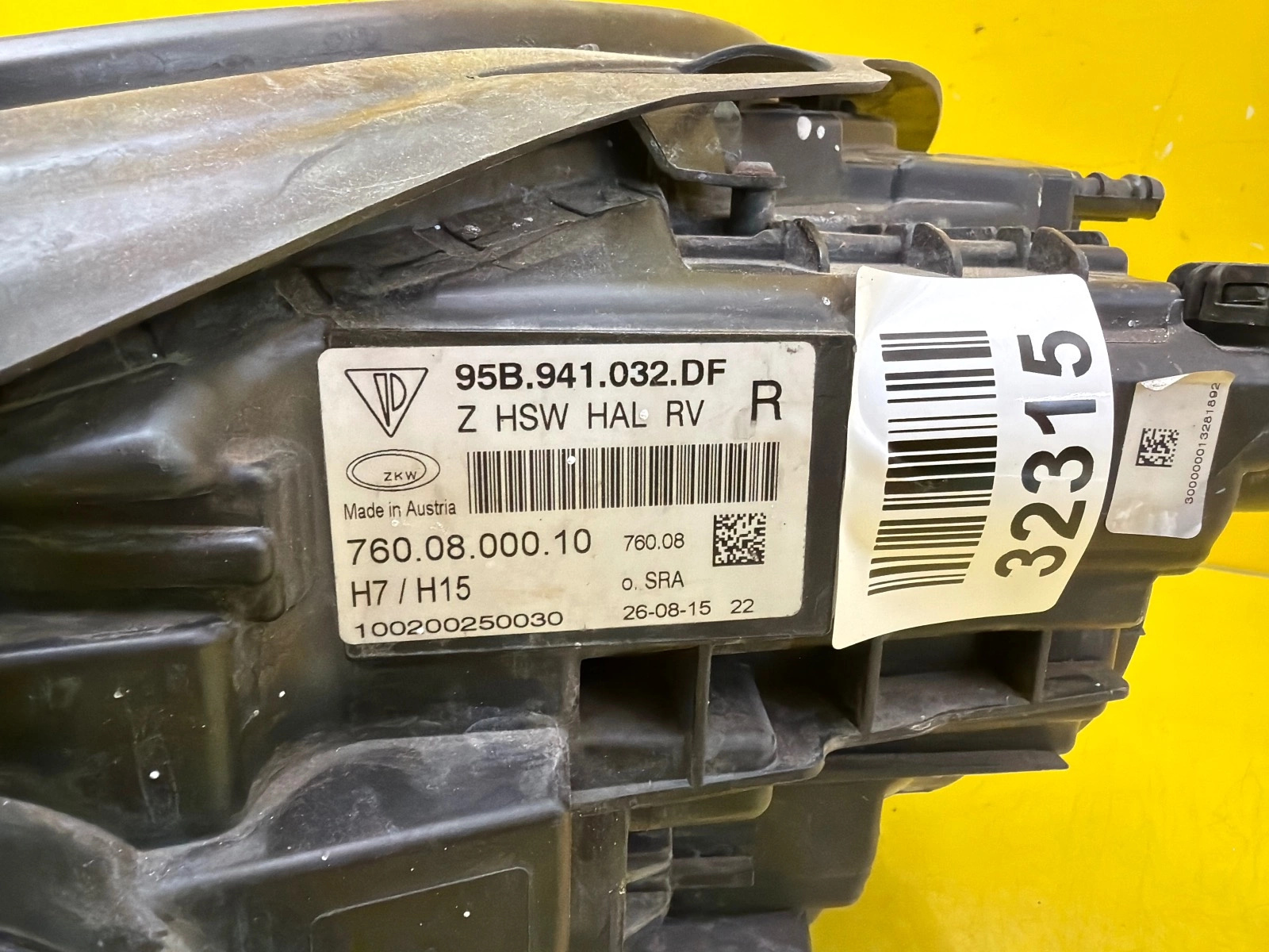 Reflektor Lampa Prawa Porsche Macan 95B Soczewka 95B941032DF Autolamps 2 Reflektor Lampa Prawa Porsche Macan 95B Soczewka 95B941032DF