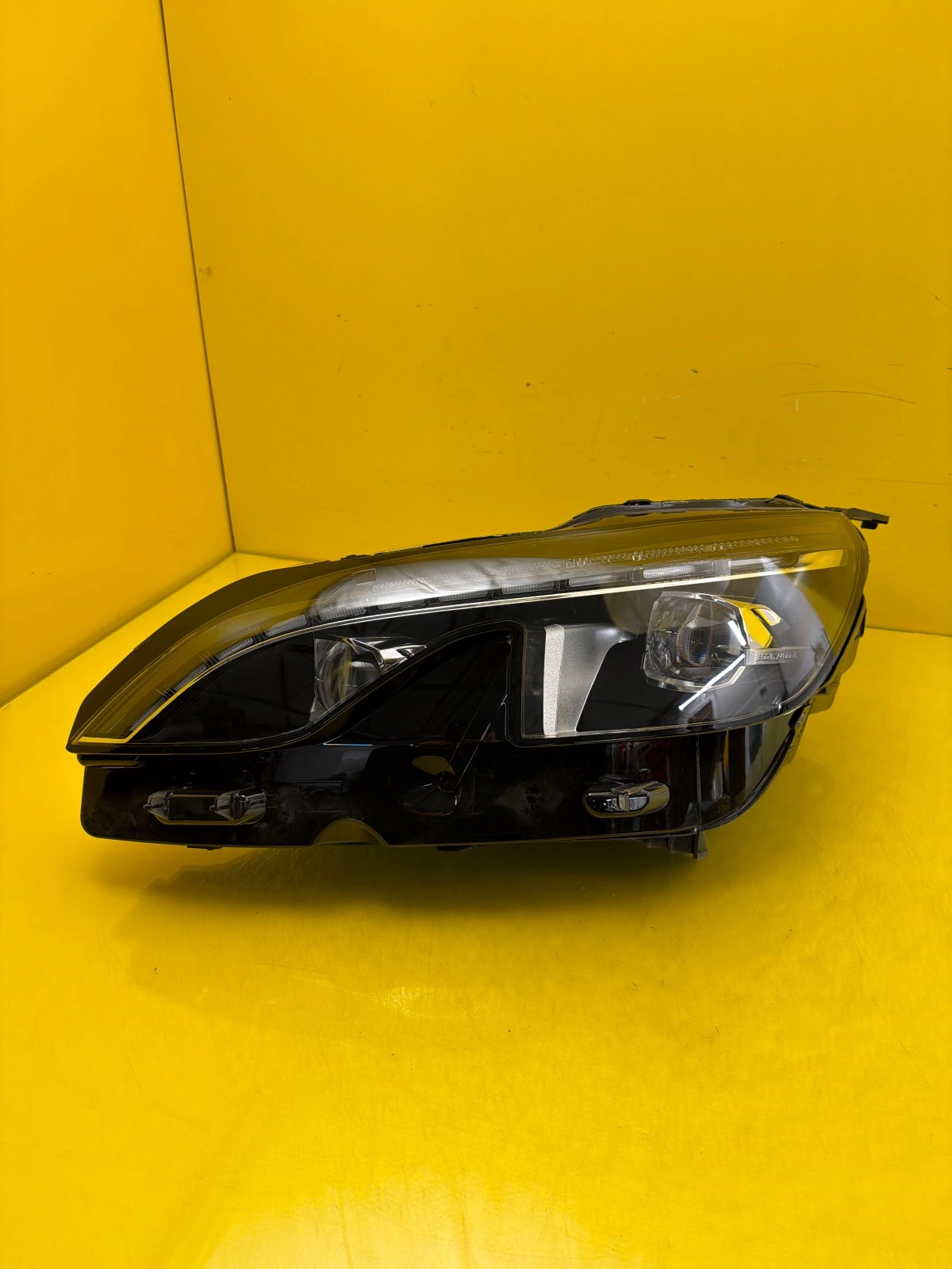 Reflektor Lampa Lewa Peugeot 3008 II 5008 Full Led 9826572780 2016- Autolamps Reflektor Lampa Lewa Peugeot 3008 II 5008 Full Led 9826572780 2016-