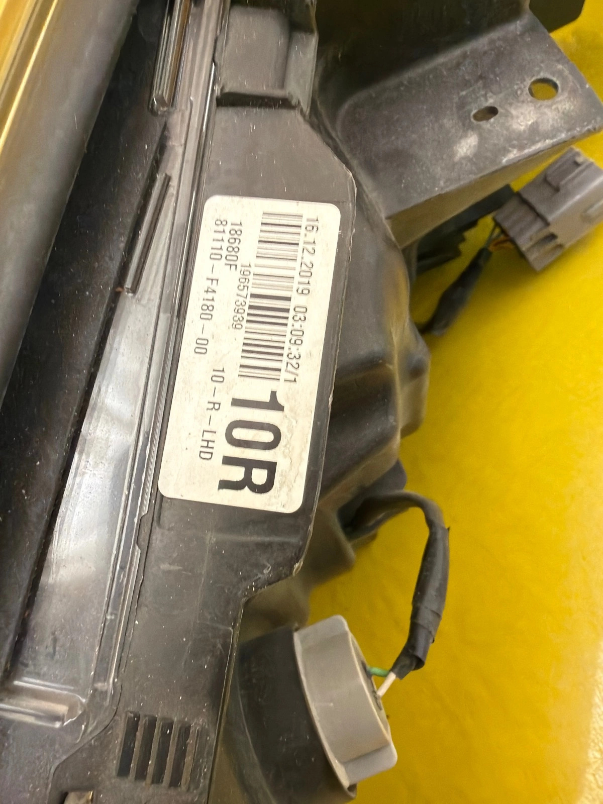 Reflektor Lampa Prawa Przód Toyota C-HR CHR FL Lift 19-23 Full Led 81110-F4180-00 Autolamps 4 Reflektor Lampa Prawa Przód Toyota C-HR CHR FL Lift 19-23 Full Led 81110-F4180-00